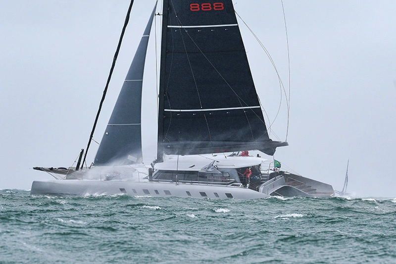 Catamaran allegra en course - tim Tomlinson photo Catamarans en course - tim Tomlinson Photo